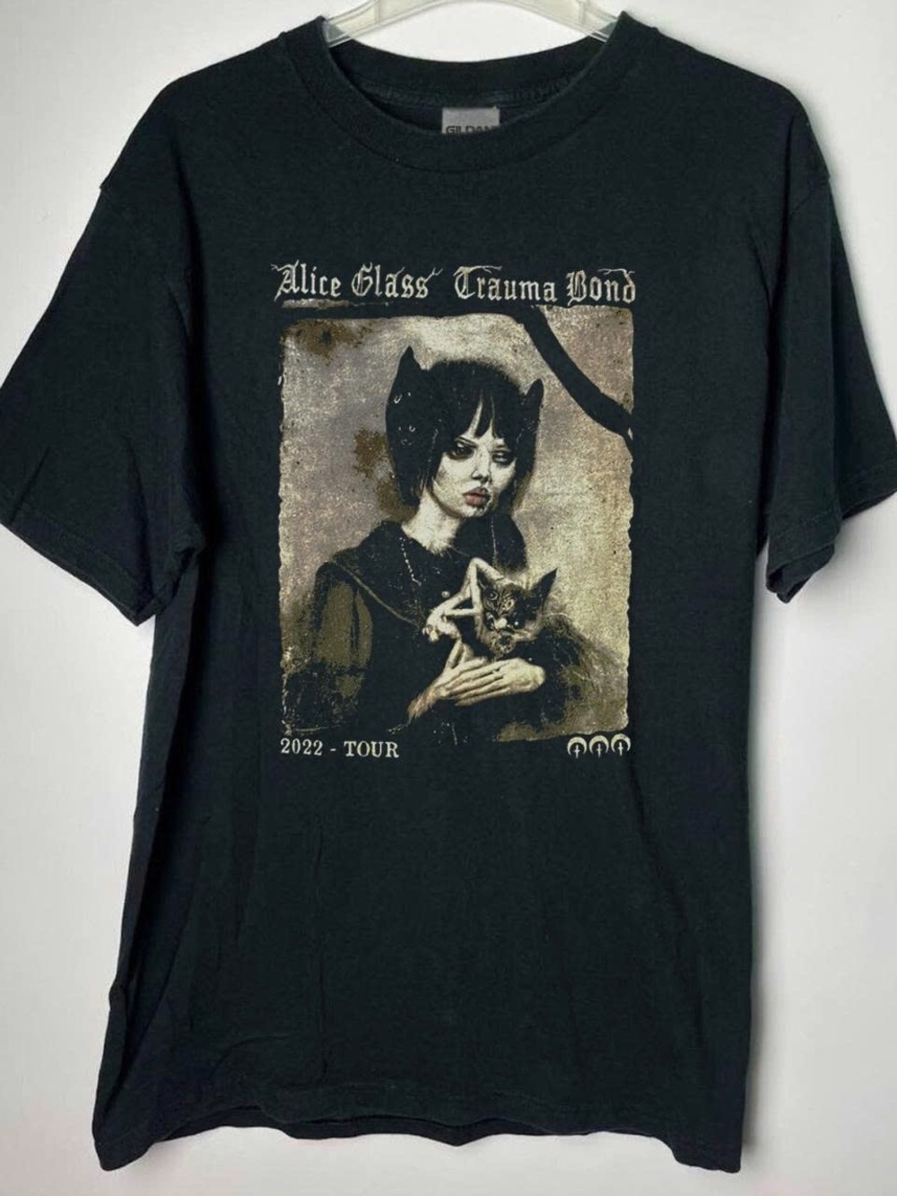 'Trauma Bond' Black Graphic Cat T-Shirt